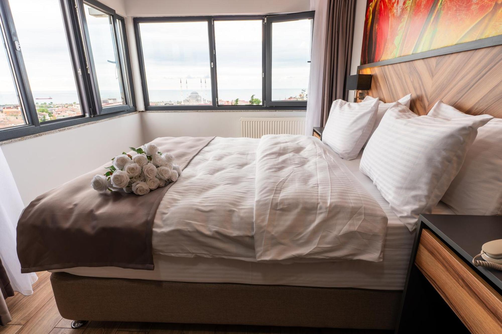 Yusufhan Suites ทรับซอน ภายนอก รูปภาพ